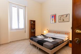 Sea Front Apartment City Centre - Pescara - 8