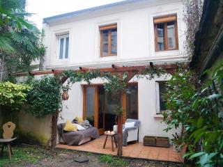 RARE Villa avec jardin privatif au centre de Paris - 0