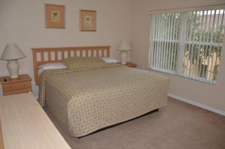 Traditional 4 Bed 3.5 Bath Townhome - Davenport - 7
