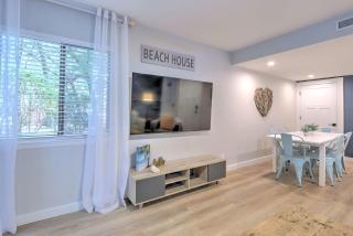 Walk to Beach Pet Friendly BBQ Grill - Hilton Head Island - 6