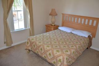 Traditional 3 Bed 2.5 Bath Townhome - Davenport - 1