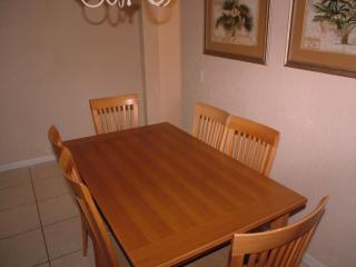 Traditional 3 Bed 3 Bath Townhome - Davenport - 5