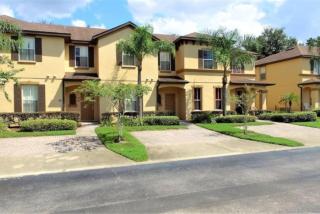 Beautiful Modern 4 Bed 3 Bath Townhome - 8