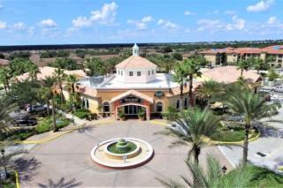 Beautiful Modern 4 Bed 3 Bath Townhome - 2