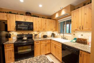 Hi Country Haus Unit 1903 - 2