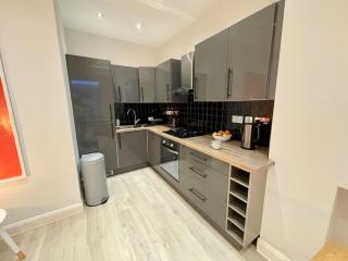 Charming 2 Bed Garden Flat in Finchley Central - Hendon - 1