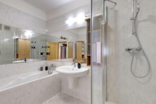 3min2centre - 2 BR, garage, view - Bratislava - 9