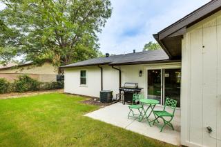 Walk to Lewisville Lake Dog-Friendly Texas Home - 8