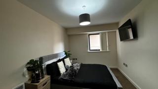 Modern Spacious Apartment in Digbeth with Balcony - Netflix, YouTube, Amazon TV, Superfast WiFi - Just 10 Mins to Birmingham Centre, Bullring, Train, Coach Station and Birmingham FC - Birmingham - 6