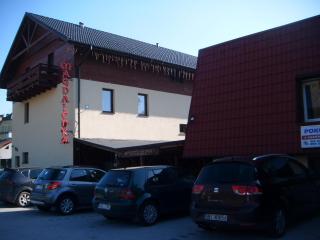 Magdalenka - pokoje w centrum - 9