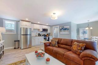 Cozy Waterfall BnB - Close To Mountains and Hikes - East Durham - 3