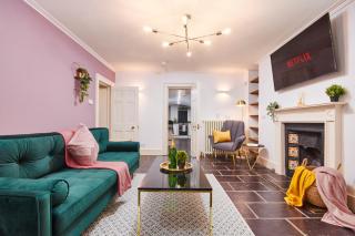Beautiful 2Bedroom 4 actual beds House with WiFi by PureStay - Bath - 0