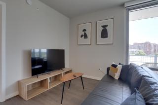 Quiet Apartment Steps from the Subway at Clarendon - Arlington - 1