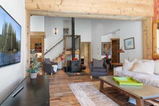 Soda Springs 3BR Ski and Lake Retreat - Soda Springs - 1