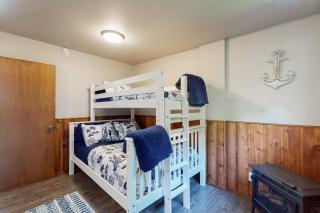 Easy Breezy Beach House - Rockaway Beach - 8
