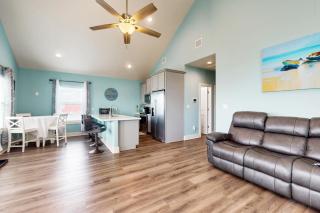 Coastal Bliss - Crystal Beach - 8