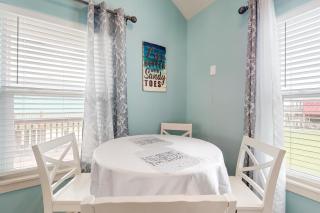 Coastal Bliss - Crystal Beach - 5