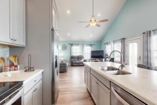 Coastal Bliss - Crystal Beach - 2