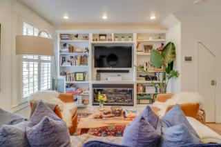 2 Mi to National Mall Stunning Townhome with Patio! - Washington - 5