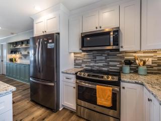 Pollys Place - Surf City - 3