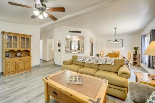 Pine Home with Decks and Grill Less Than 1 Mi to Downtown! - Pine - 5