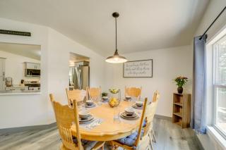 Pine Home with Decks and Grill Less Than 1 Mi to Downtown! - Pine - 3