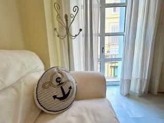 GATU el Capitán "preferente para mayores de 25 años y familias " - El Puerto de Santa María - 1