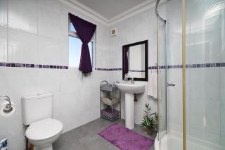 Immaculate Condition 3 Bed En-Suite Refurbished House - 5