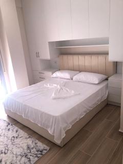 Modern Apartment Central Vlora - 0