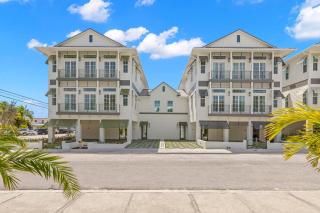 Oynx House & Jade House at the Gemma - 2 Amazing Homes Steps to Clearwater Beach - 0