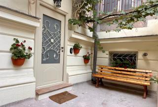 BERINDEY Neoclasic apartment Universitate - Bucharest - 0