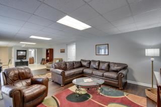 Pet-Friendly Cleveland Apt 7 Mi to Yonah Mountain - 7