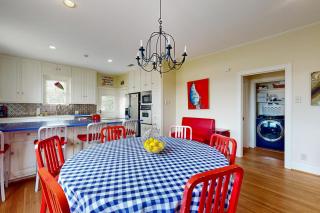 Lakefront Life - Burnet - 2