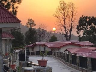 Vista Casita Ranikhet Serene Homestay Himalaya Lap - Rānīkhet - 8