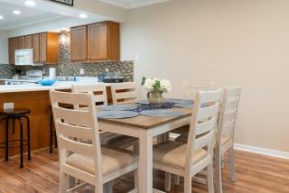2BR Walk-In Condo - Near the 76 Strip - 2 Pools - FREE TICKETS INCLUDED - FHF-11 - 1