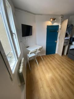 Beau Studio tout confort en hyper centre - Limoges - 4