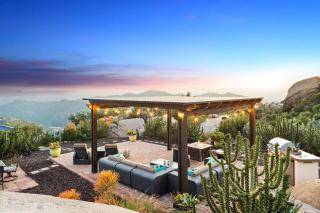 Mediterranean Haven with Views in Escondido - 1
