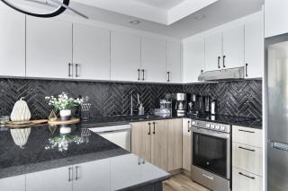 Penthouse, near old city - 3