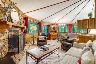The Round House - Treetop North Carolina Cabin! - 8