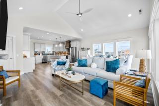 Salty Breeze - Surf City - 9