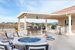 Luxurious Mansion in Wine Country - Temecula - 5