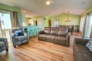 4 By The Shore - Surf City - 1