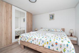 Apartments Hrvatic - Podglavica - 3