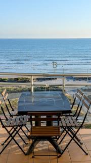 Appartement vue mer - accès direct à la plage - 4 à 5 personnes - 7