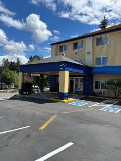 Days Inn by Wyndham Seattle Aurora - Shoreline - 9