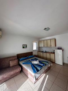 Apartmani ARIANA - Dobra Voda - 3