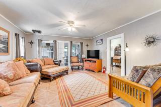 Lakefront Cottage in Clear Springs with Deck and Patio - New Braunfels - 8