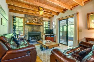 Remote Cooper Creek Trout House with Hot Tub - Suches - 7