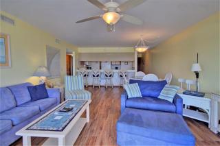 Queen's Grant F-218 - Surf City - 4