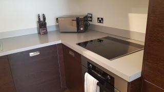 KCS Birmingham City Apartment with Balcony/Parking - 4